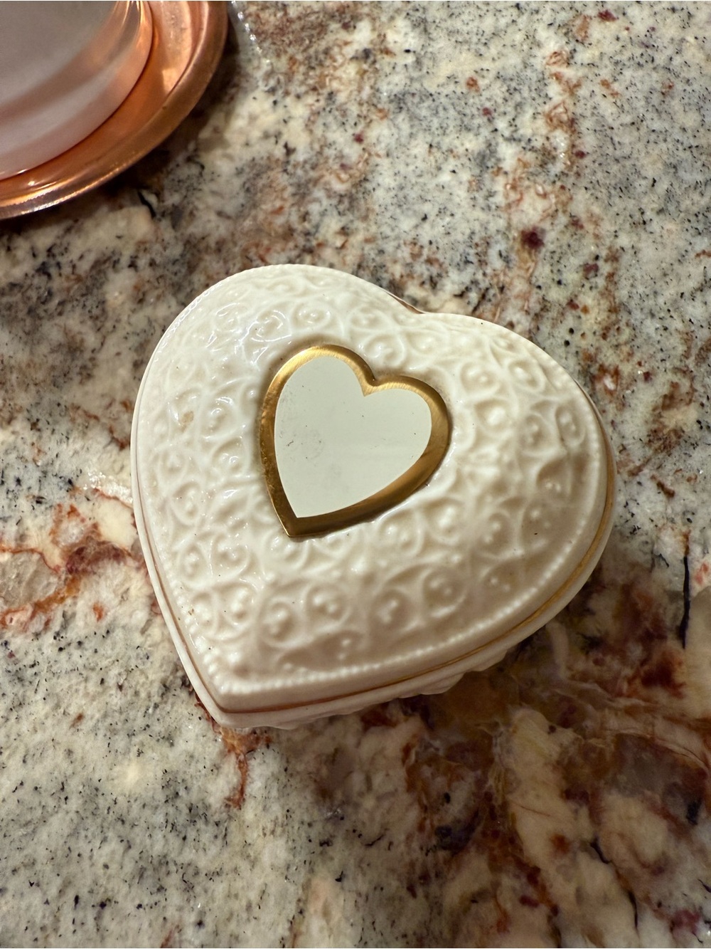 Heart-Shaped Decorative Trinket Box in Cream with Gold Accent